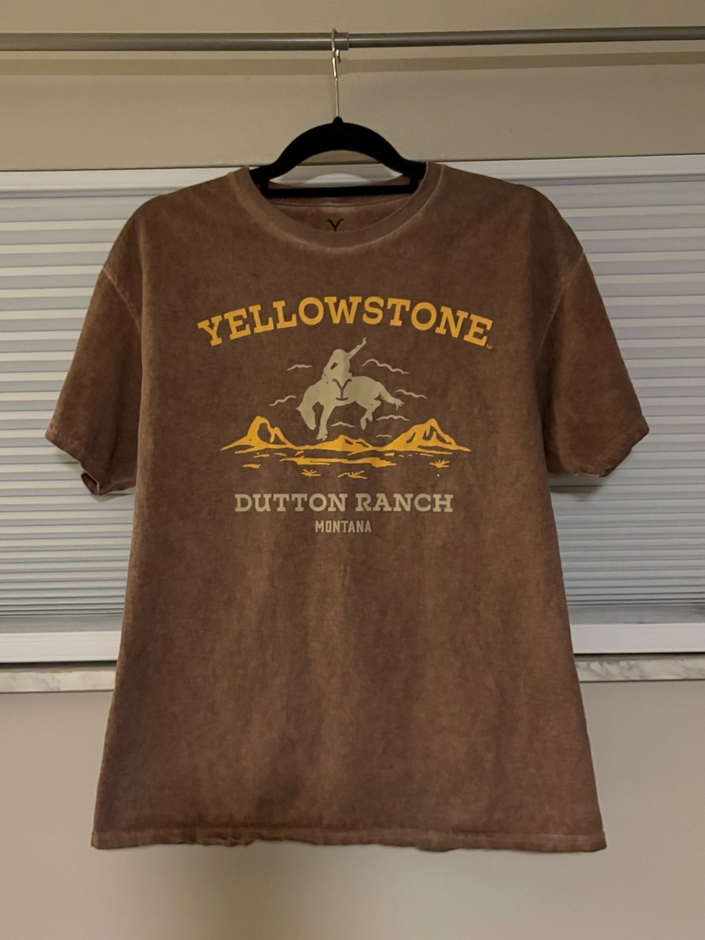 Yellowstone Dutton Ranch Brown Graphic Tee - Unisex Casual Shirt